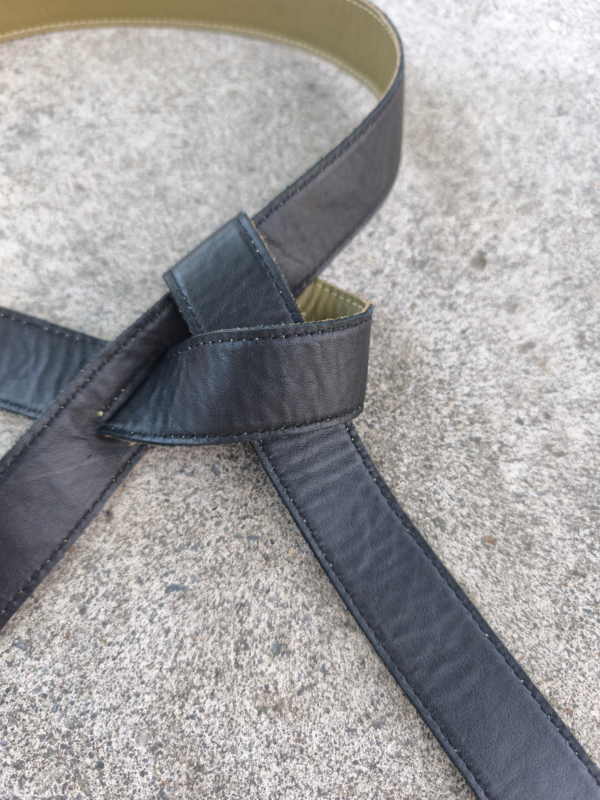 Narcisse Reversible Green-Black 100% Leather Belt