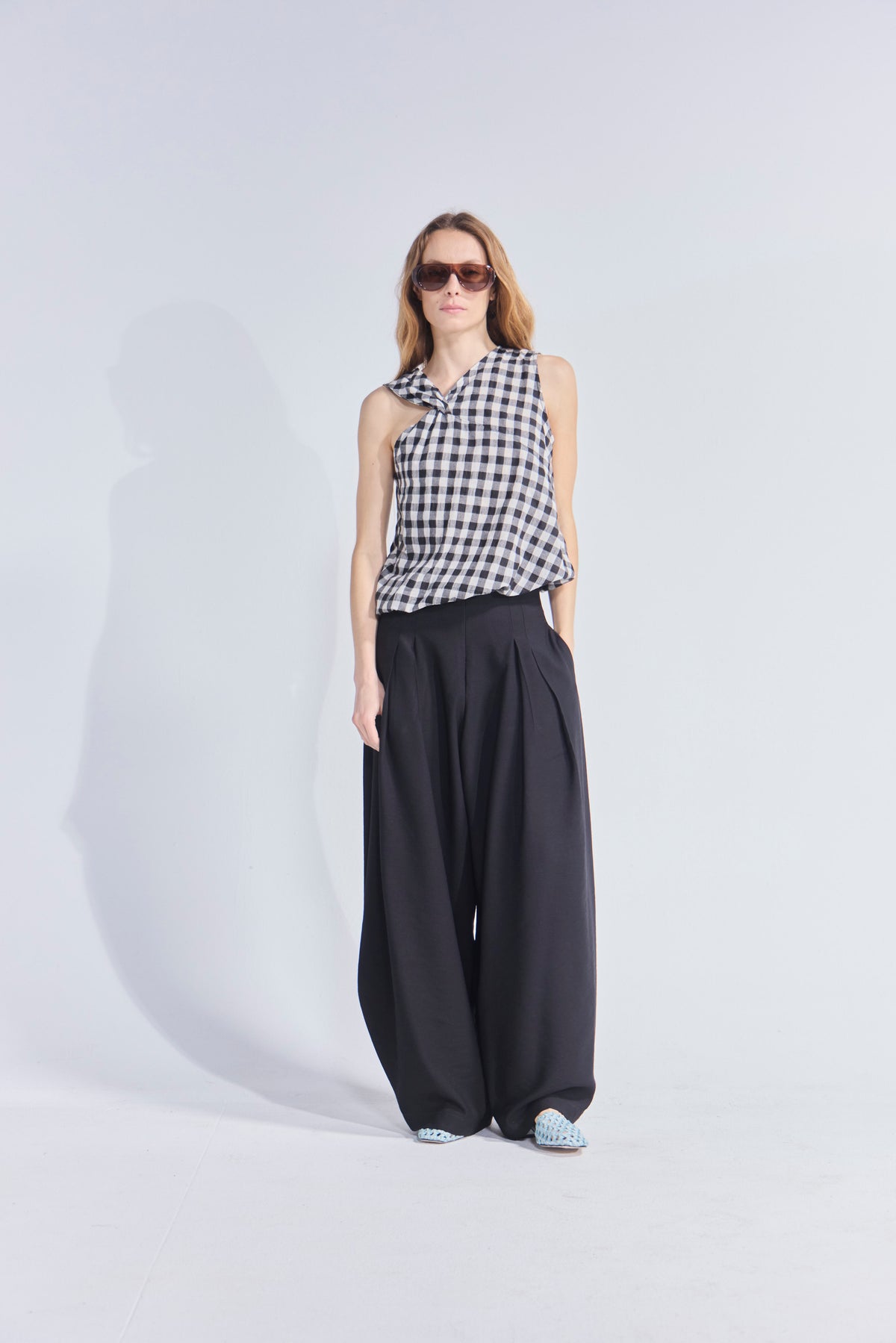 Top Attache Escocés Blanco Negro
