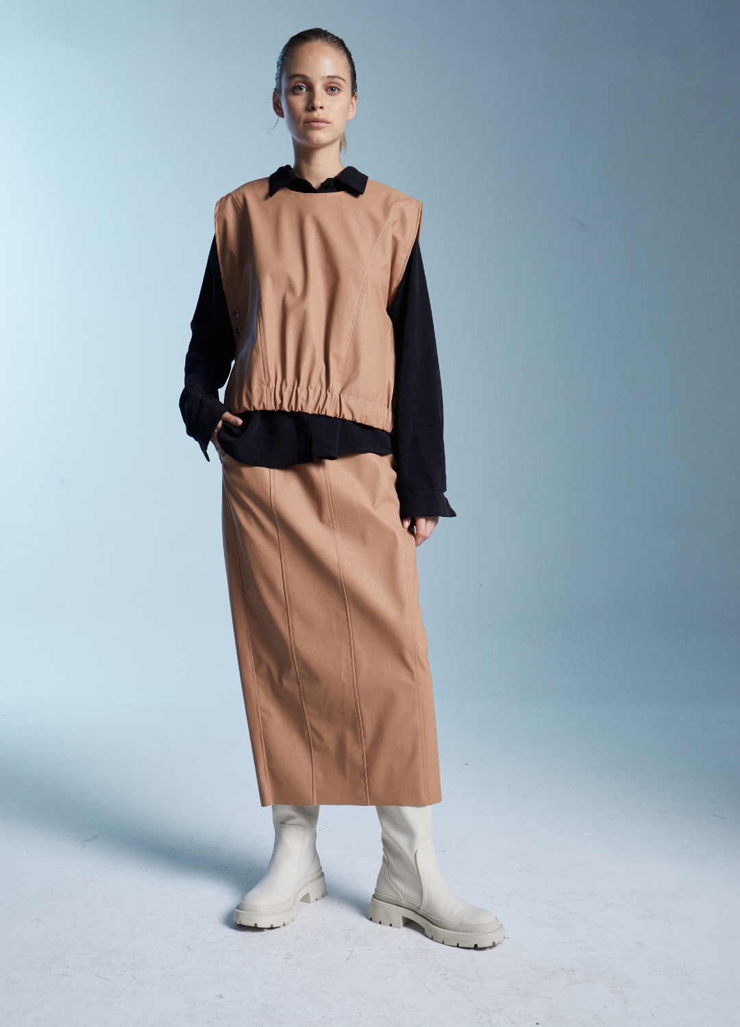 Top Manan Faux Leather Camel