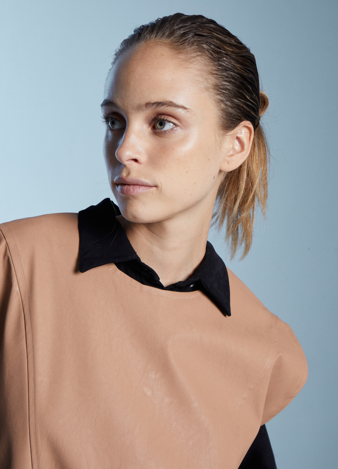 Top Manan Faux Leather Camel