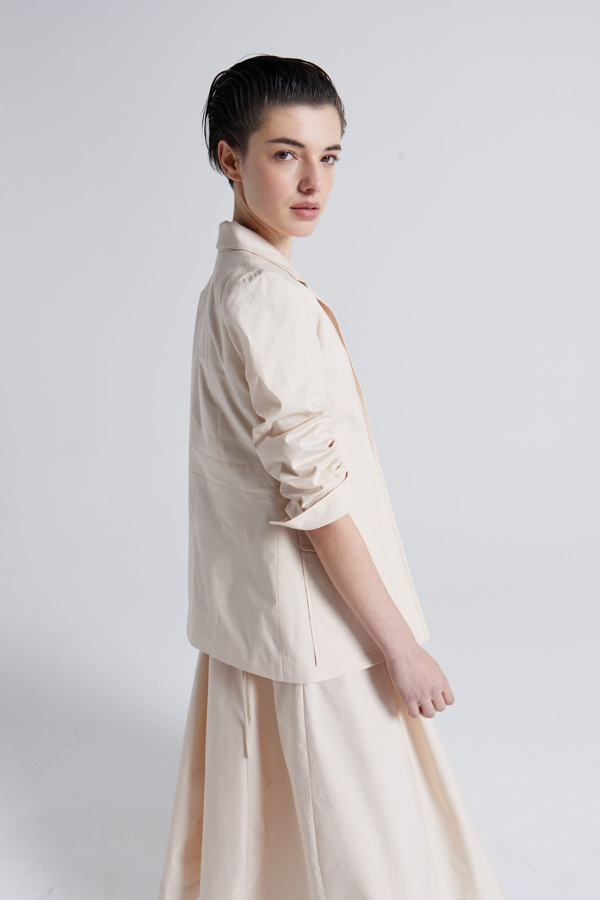 Blazer Aparna Crema