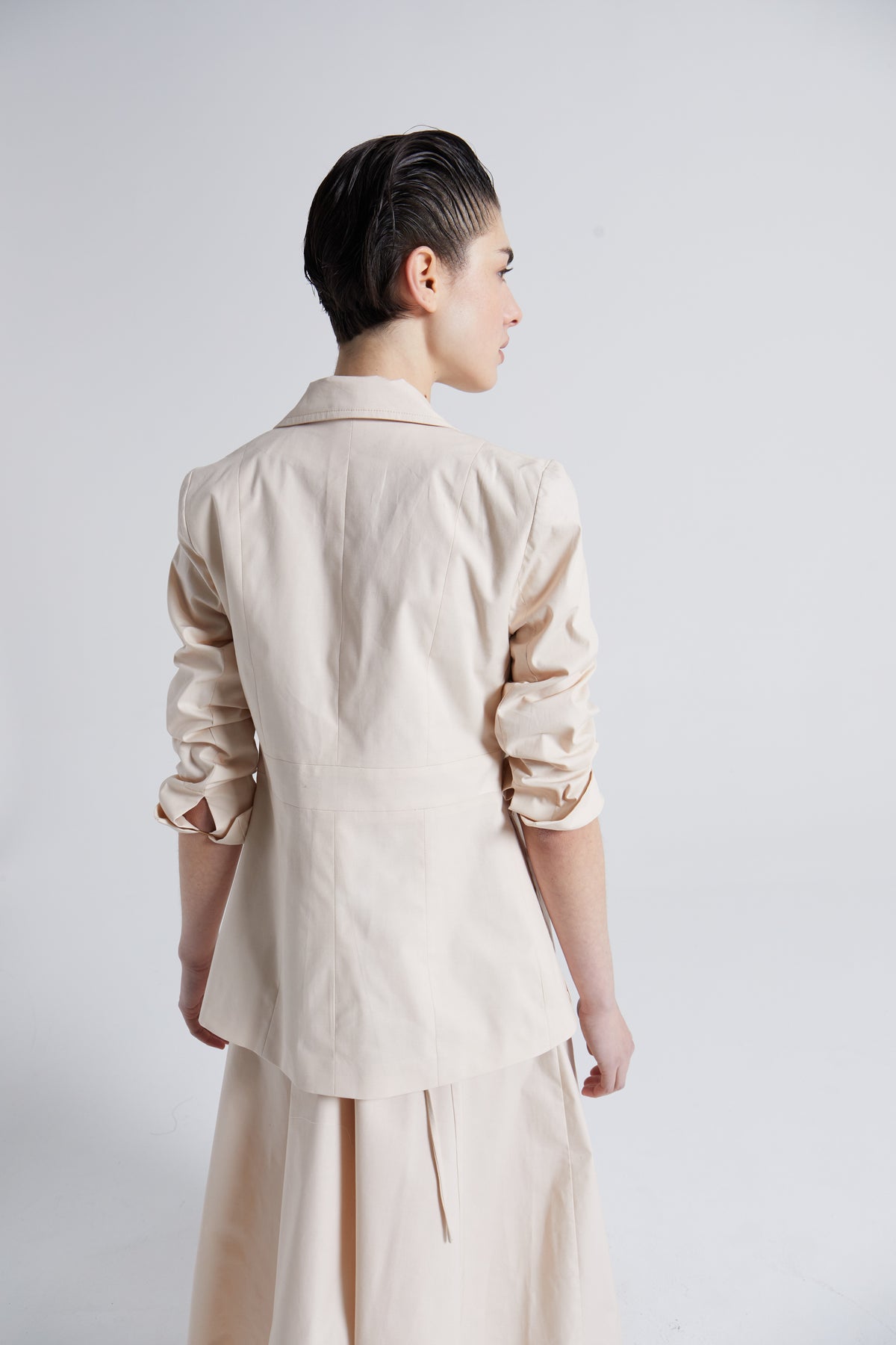 Blazer Aparna Crema
